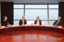 류진 회장, 프랑스 산업연합 방한단과 면담