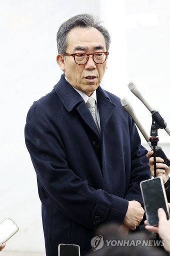 답하는 조태열 외교부 장관 후보자