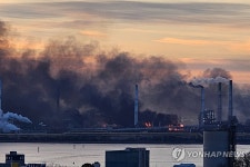 검은 연기 퍼져 큰불 난 줄…포항제철소 화재에 시민 불안(종합)
