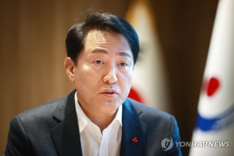 인터뷰하는 오세훈 서울시장