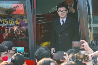5·18민주묘지에 도착한 한동훈