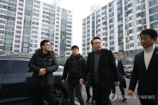 尹대통령, 일산 최고령 아파트 찾아 신속한 재건축 지원