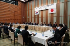 인사말 하는 도쿠라 마사카즈 회장