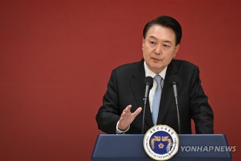 윤석열 대통령, 국민경제자문회의 오찬 간담회