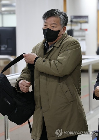 법정 향하는 김홍희 전 해경청장