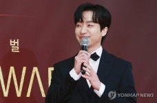 뮤지컬 렛미플라이의 안지환
