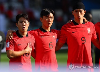애국가 부르는 이강인-황인범-조규성