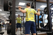 훈련하는 선수들