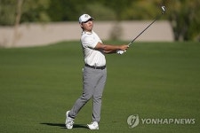 6연속 버디  김시우, 3년 만의 PGA투어 우승컵 탈환 파란불