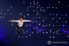 별들이 모여 꿈의 무대로