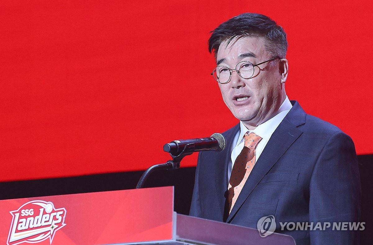 SSG 랜더스, 민경삼 대표와 작별…김재섭 새 대표로 선임