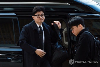 출근하는 한동훈 비대위원장