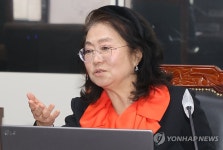 회의 참석하는 이정옥 신임 방심위원