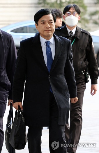 이성윤 의원, 김학의 불법 출금 수사외압 혐의 무죄 확정에 법치주의 강조