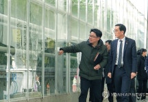 한훈 차관, 충남 부여 소재 지능형농장 현장방문