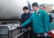 가스충전소 방문한 안덕근 장관