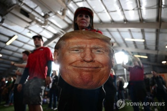 헤일리에 '새대가리' 조롱한 트럼프…