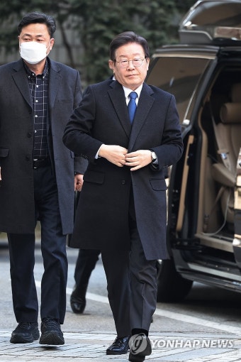 공판 출석하는 이재명 대표