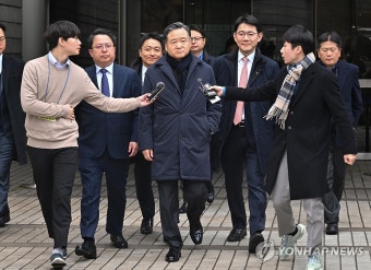 SPC 허영인 '주식 저가매도 의혹' 1심 무죄