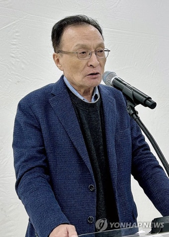 발언하는 민주당 이해찬 상임고문