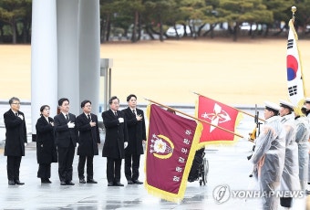 새로운미래 이낙연·김종민 대표 서울현충원 참배