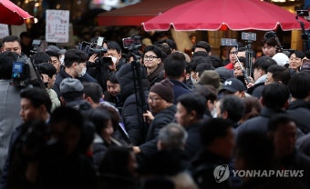 인파 속 한동훈 비대위원장