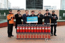 봉덕신시장 방문한 고기동 차관