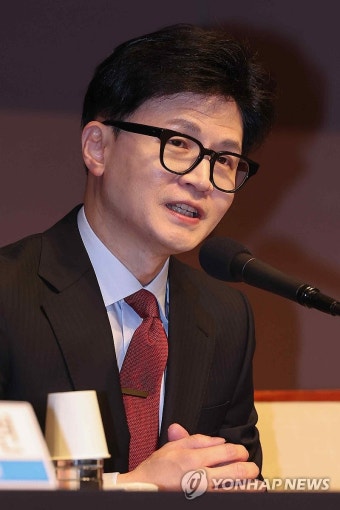 관훈클럽 초청 토론회서 발언하는 한동훈 비대위원장