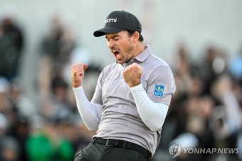 테일러, 체력전 속 PGA 투어 피닉스오픈 우승…김시우 공동 12위