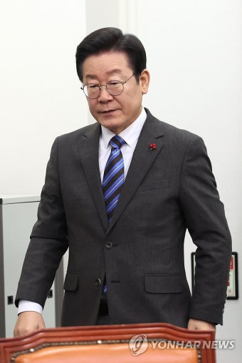 최고위 참석하는 이재명 대표