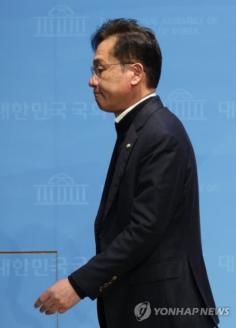 녹색정의당 배진교, 원내대표 사퇴