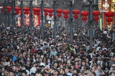 설 연휴 노동력 부족 中 상하이, 전세기 띄워 노동자 모셔와