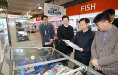 송명달 차관, 롯데마트맥스 영등포점에서 먹거리 물가 점검