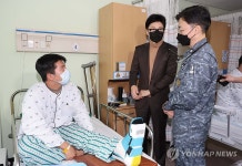 국군대전병원 입원 환자 위로하는 한동훈 비대위원장