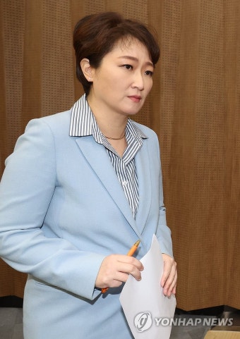 이언주 전 의원, 민주당 복당