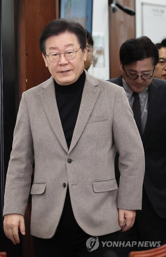 최고위 참석하는 이재명 대표