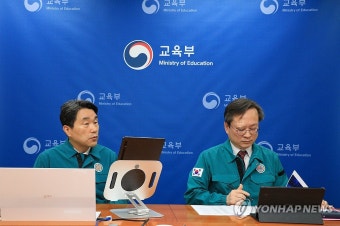 발언하는 이주호 부총리