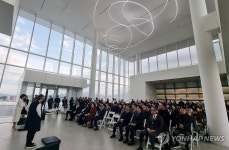 강릉 솔올미술관 개관