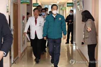 경찰병원 찾은 한덕수 총리