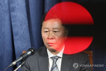 브리핑 나선 정해성 신임 전력강화위원장