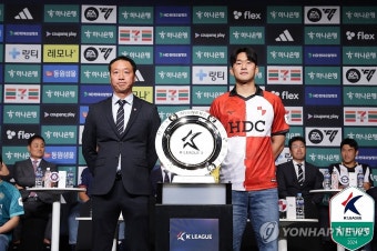 부산 박진섭 감독·이한도, K리그2 우승 트로피는 우리 것!