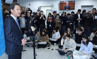 임종석 전 비서실장, '공천배제 재고 요청'