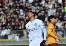 아쉬워하는 린가드