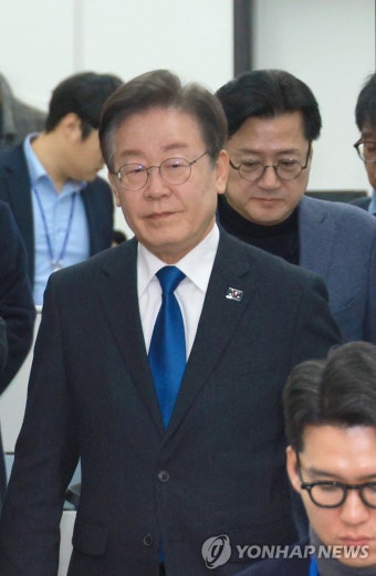 이재명 대표, 최고위 참석