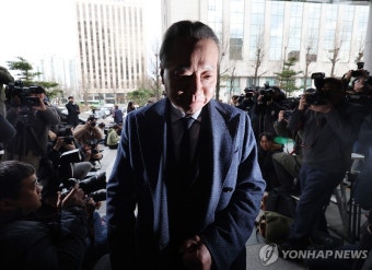 주수호 의협 비대위 언론홍보위원장 경찰 출석