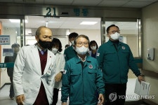 근로복지공단 대전병원 찾은 이정식 장관