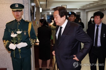 손명순 여사 빈소 조문하는 김무성 전 대표