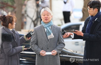 전공의 집단사직 관여 관련 경찰 출석한 노환규 전 의협회장
