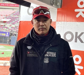 SSG 이숭용 감독, 시범경기에서 '친정' kt 상대로 첫 승리