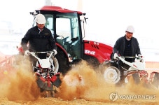 진서건설기계&벌목 | 겨우내 멈춰 있던 농기계 점검